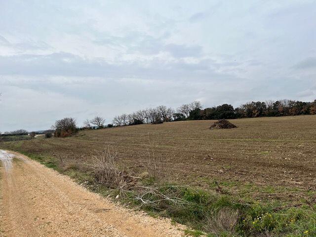Terrain proposé à Saint-Hilaire-d'Ozilhan