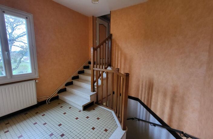 24400 fermette proche  Mussidan : maison , 2 granges , hangar tabac et hangar sur 8000 m² — photo 5