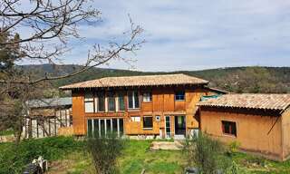 Maison 6 Pièces 195 m² à vendre à Figanières (83830)