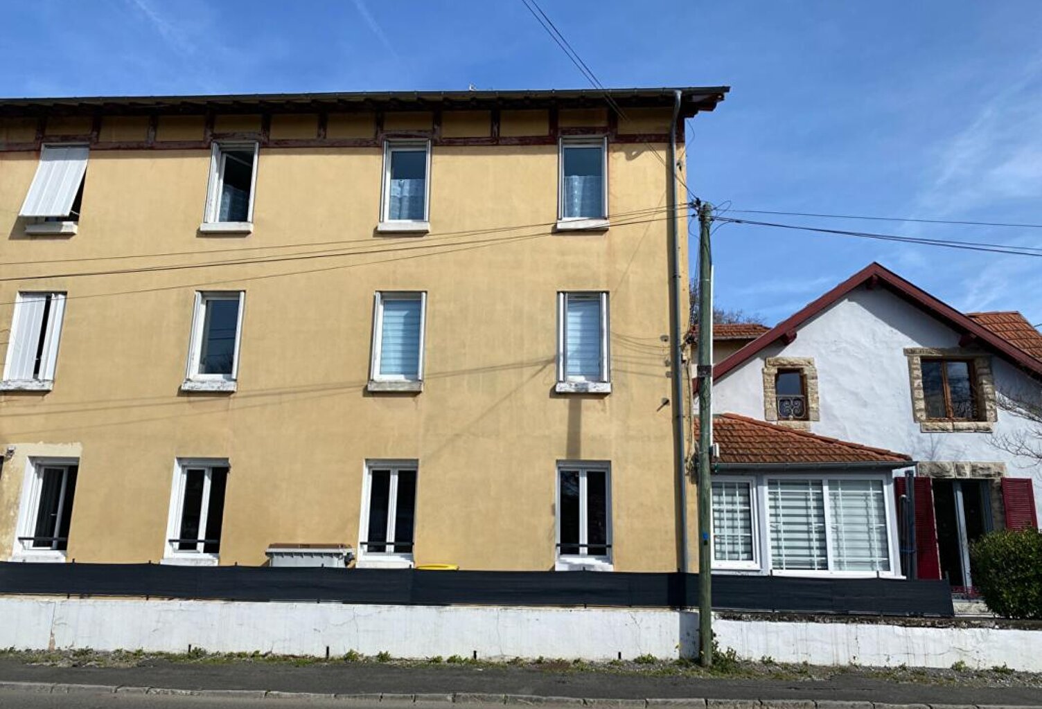 Spécial investisseurs : IMMEUBLE bonne rentabilité Salies-de-Béarn — photo 1