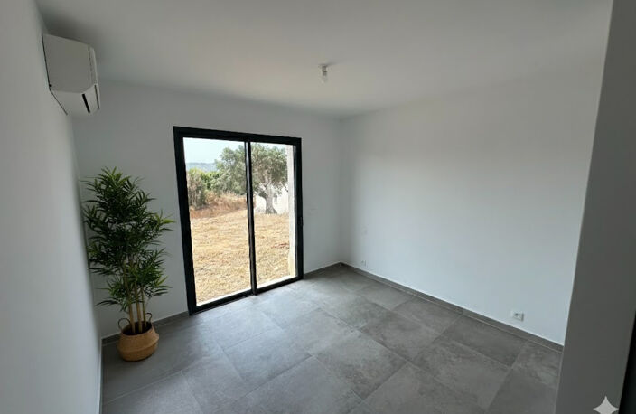 Maison neuve T4 avec piscine  à Ste Lucie De Porto-vecchio  (20144) - Corse du Sud — photo 5
