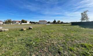 Terrain  378 m² à vendre à Sainte-Agathe-la-Bouteresse (42130)