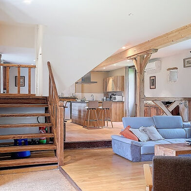 Maison 6 pièces 538720 €