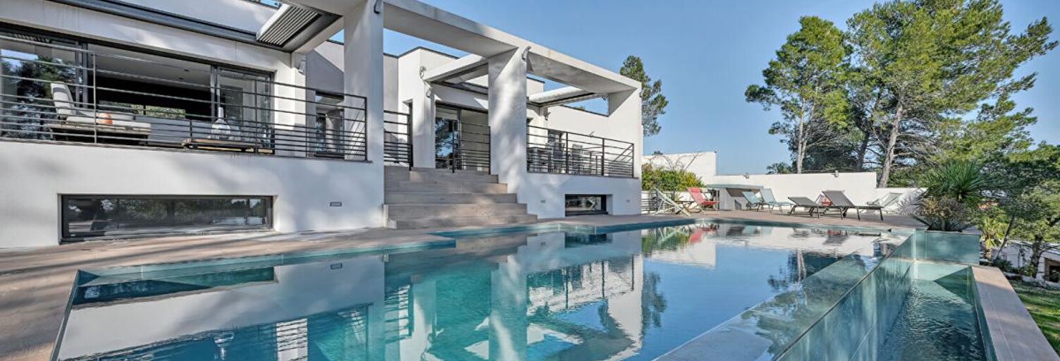 Maison 11 Pièces 400 m² à vendre à Nîmes (30000)