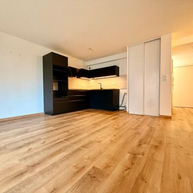 Appartement 3 pièces 850 €