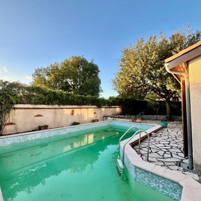 Maison 5 pièces 1550 €