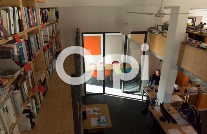 OPPORTUNITÉ RARE : 242 m² Créatifs à Prix Imbattable – Quartier Terres Neuves — photo 4