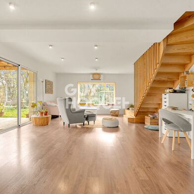 Maison 5 pièces 385000 €