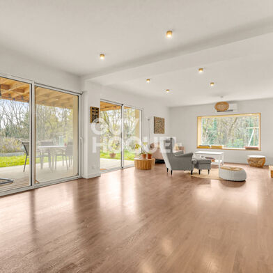 Maison 5 pièces 385000 €