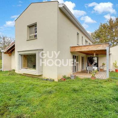 Maison 5 pièces 369000 €