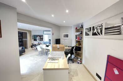 Commerce  325500 €