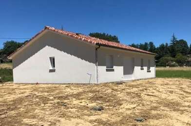 Maison 4 pièces 900 €