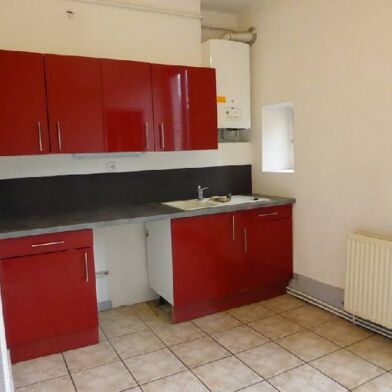 Appartement 3 pièces 911 €