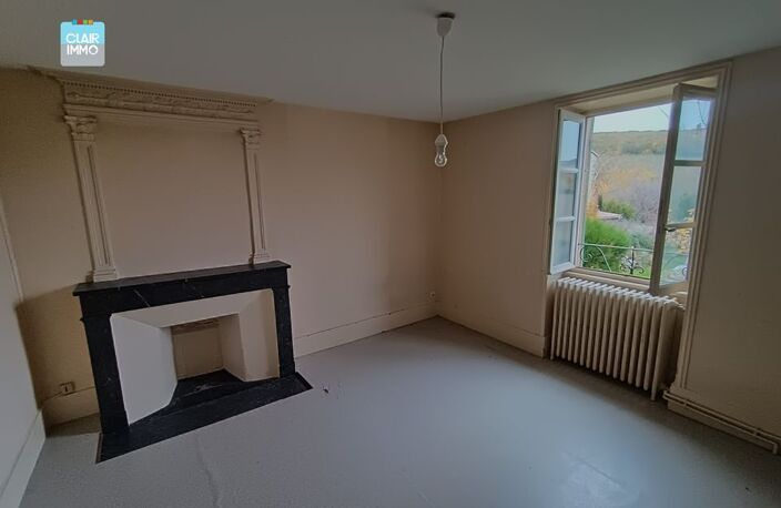 A AZE PROCHE MACON EN BOURGOGNE ENSEMBLE IMMOBILIER 6 PIECES DE — photo 5