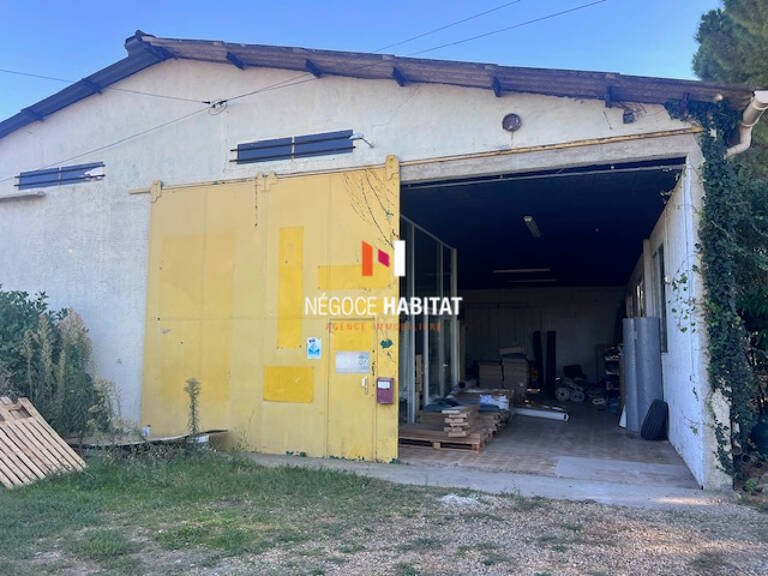 ENTREPÔT AVEC BUREAUX DE 225M2 — photo 1