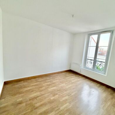 Appartement 2 pièces 988 €