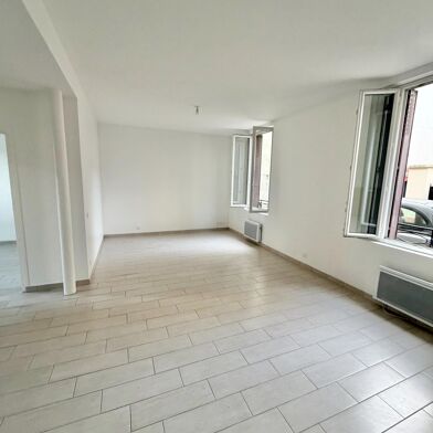 Appartement 2 pièces 988 €