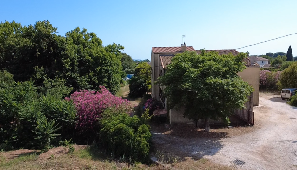 Propri&eacute;t&eacute; 8 pièces  à vendre Solliès-Ville 83210
