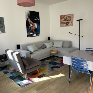 Appartement 3 pièces 825 €