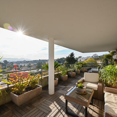 Appartement 4 pièces 780000 €