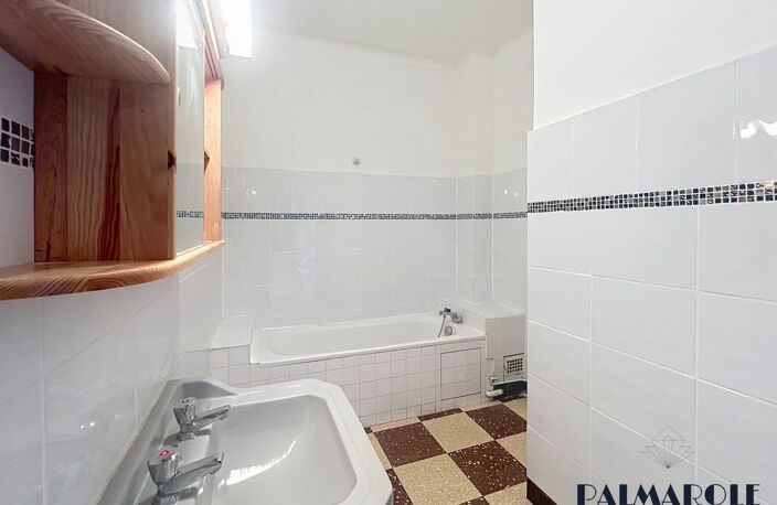 PERPIGNAN - APPARTEMENT T4 de 83m² — photo 4