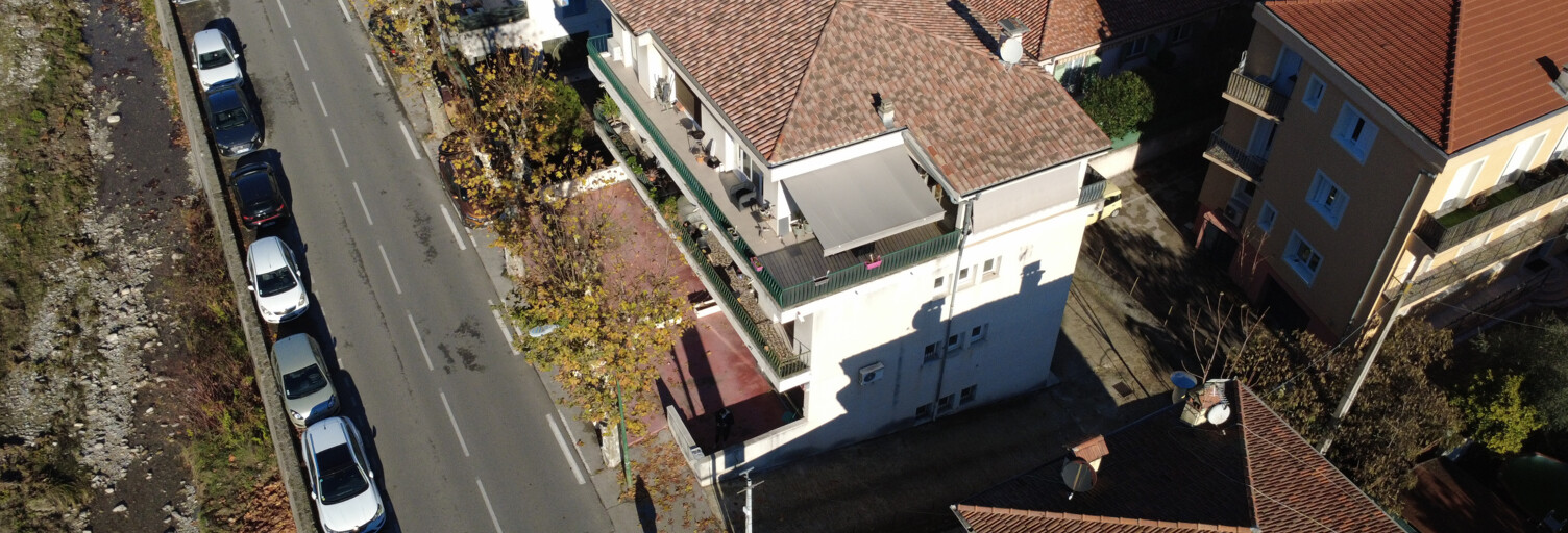 Immeuble  343 m² à vendre à Contes (06390)