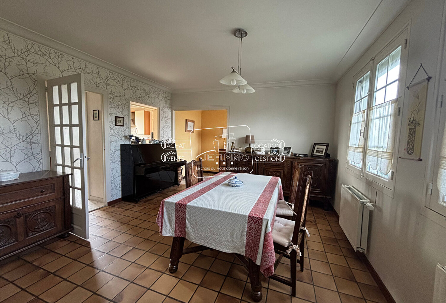 Maison Divatte Sur Loire 10 pièce(s) 224.57 m2 — photo 1