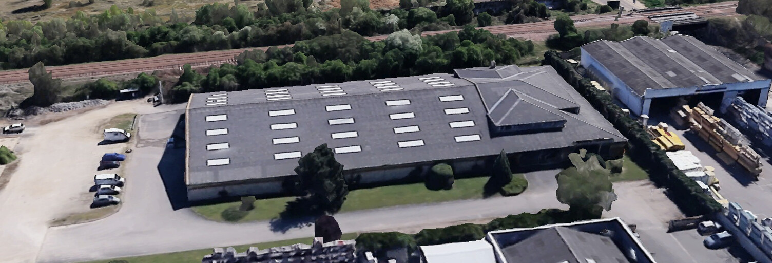 Commerce  1400 m² à louer à Auxerre (89000)