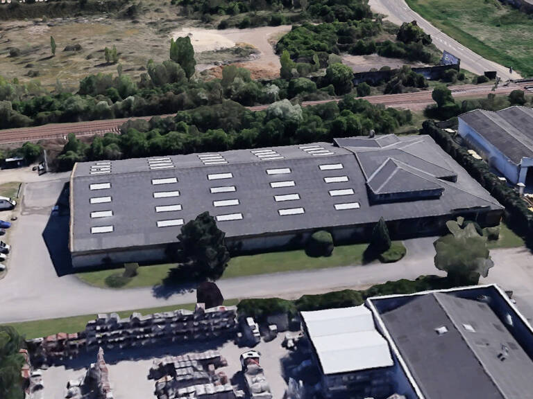 AUXERRE - ZONE D'ACTIVITE- LOCAL COMMERCIAL DE 1400M² - PARKINGS — photo 1