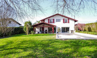 Maison 7 Pièces 250 m² à vendre à Ustaritz (64480)