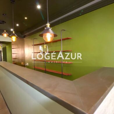 Commerce  310000 €