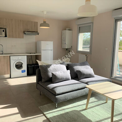 Appartement 2 pièces 739 €