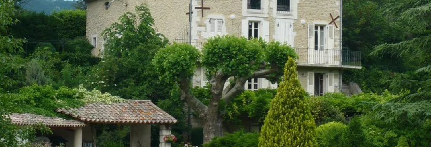 Maison 11 Pièces 367 m² à vendre à Dieulefit (26220)