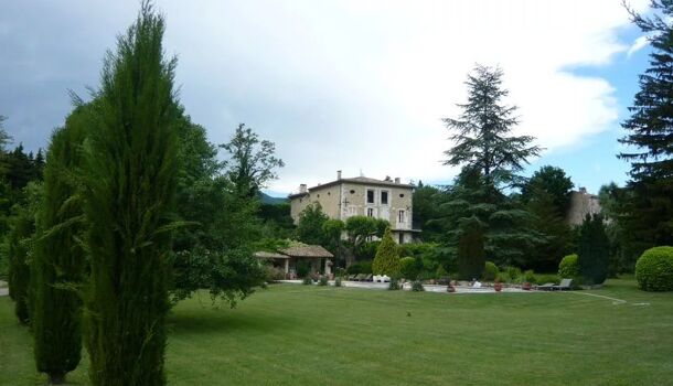 Propri&eacute;t&eacute; 11 pièces  à vendre Dieulefit 26220