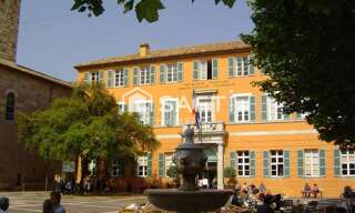 Commerce  92 m² à vendre à Fréjus (83600)