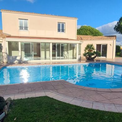 Maison 7 pièces 598000 €