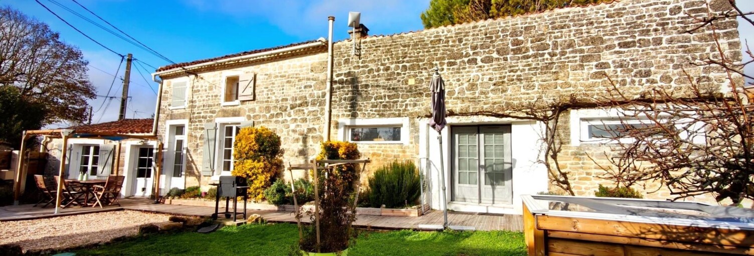 Maison 4 Pièces 115 m² à vendre à Aulnay (17470)