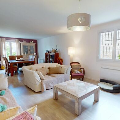 Maison 7 pièces 379000 €