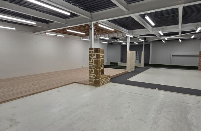 LOCAL D'ACTIVITE A VENDRE ANGERS — photo 3