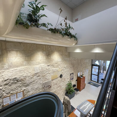 Commerce  263000 €