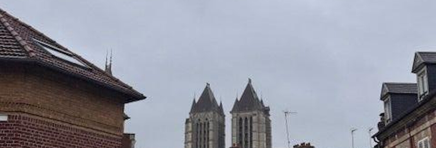 Garage  27 m² à vendre à Noyon (60400)