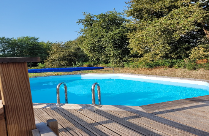 landaise en pierre sur un site bucolique à l abri des regard — photo 4