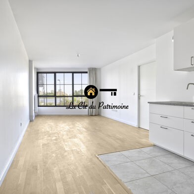 Appartement 4 pièces 1400 €