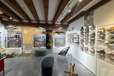 Commerce 2 pièces 54000 €