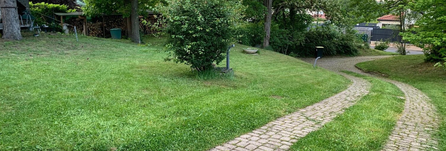 Terrain  700 m² à vendre à La Tour-de-Salvagny (69890)