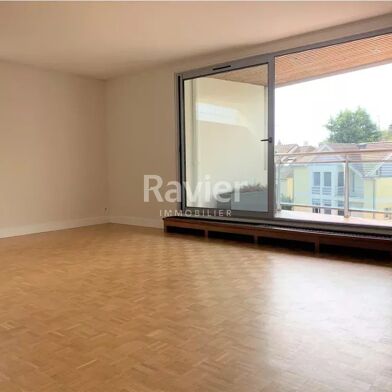 Appartement 4 pièces 2875 €