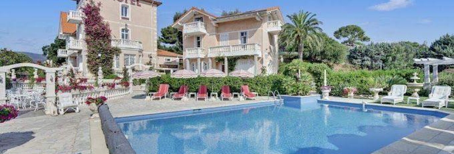 Commerce  900 m² à vendre à La Croix-Valmer (83420)