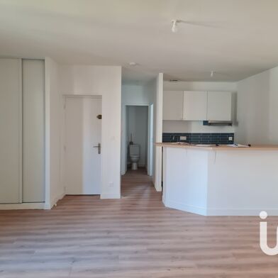 Appartement 3 pièces 595 €