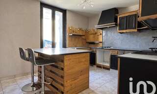 Immeuble  121 m² à vendre à Doué-en-Anjou (49700)