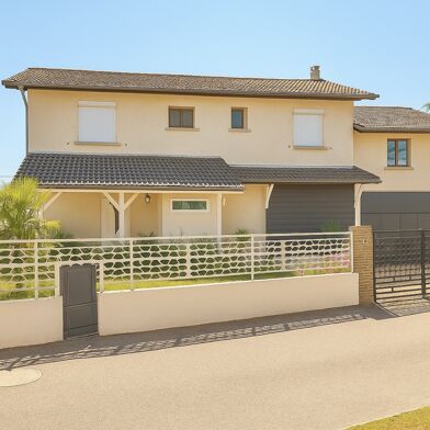 Maison 6 pièces 325000 €